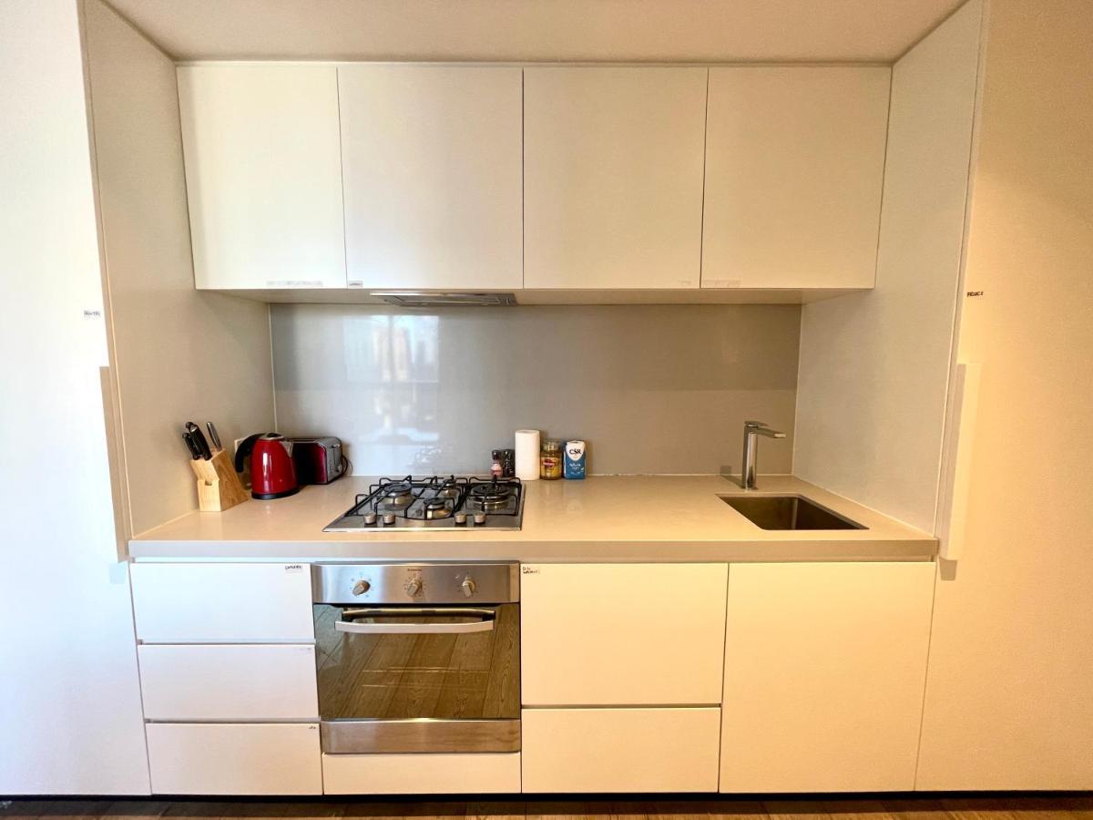 Readyset Apartments At Empire Melbourne Dış mekan fotoğraf